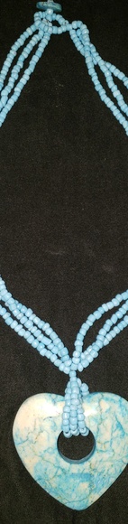 Turquoise beaded necklace w/ heart stone - Picture 2 of 5